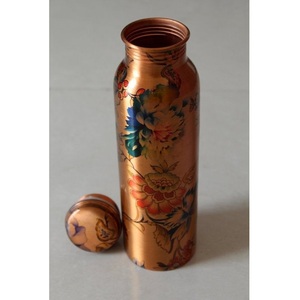 Botella de Agua de Cobre Diseñada para Uso Diario Intenso, Aventuras al Aire Libre, Actividades Físicas y Entornos Laborales Profesionales - Product Image 1