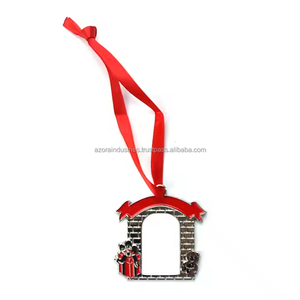 Metal Navidad Adornos de metal Regalos de Navidad Forma Linda Decoración colgante con cuatro formas - Product Image 2