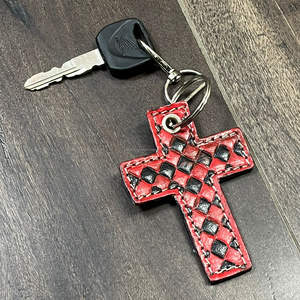 Checkered Style Hand Tooled Cowhide <b>Leather</b> Cross <b>Keychain</b> Wholesale with Diamond Pattern Durable Metal Clasp Fashionable Gift - Product Image 4