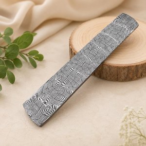 Cuchillo de Acero de Damasco Hecho a Mano con Punta Caída, Patrón Mosaico, Grosor de 0.5mm, Longitud de 193mm, Personalización OEM/ODM/OBM, 1 Año de Garantía - Product Image 4