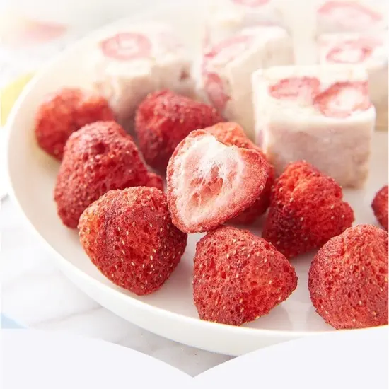 शीर्ष बिक्री 2024 वियतनाम आपूर्तिकर्ताओं से प्रीमियम गुणवत्ता वाले सूखे स्ट्रॉबेरी किफायती मूल्य पर थोक में निर्यात पर