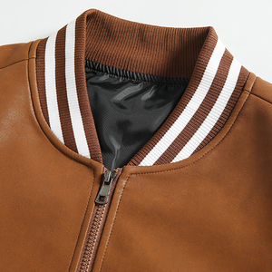 Blouson universitaire homme en laine de haute qualité avec manches en cuir, logo frontal, séchage rapide, brodé, col montant, style urbain, teint uni, pour l'hiver - Product Image 6