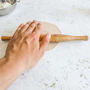 Indian Chapati <b>Rolling</b> <b>Pin</b> Colours May Vary Approx 30cm - Product Image 5