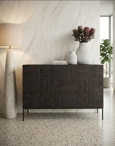 Aparador Moderno de Madera Maciza con Tallado Tribal y Acabado Oscuro para Sala de Estar, Entrada, Comedor y Bar en Casa - Product Image 1