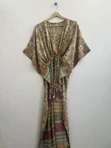 Robe Kaftan en Soie Florale Maxi Écologique, Douce et Confortable, Col en V, Sans Manches, Faite à la Main, pour Femme, Respirante - Product Image 5