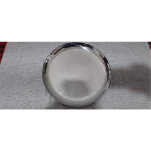 Bandeja de Servir Circular Moderna de Acero Inoxidable - Plato Metálico Multiusos para Almacenamiento en la Cocina con Bordes Elevados para el Hogar y Restaurantes - Product Image 4