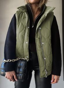 Chaleco Acolchado Verde Oliva para Mujer, de Moda y la Mejor Calidad, Corte Holgado, Estilo Urbano, Ropa de Invierno, Directo de Fábrica, OEM - Product Image 2