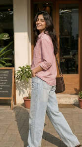 Chemise rayée à manches longues boutonnée, coupe ample, décontractée, avec poches, en coton et bambou, taille naturelle, col rabattu - Product Image 4