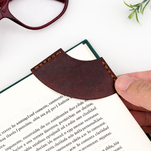 Marcapáginas de Cuero Genuino en Forma de Corazón, Personalizado y Colorido - Accesorios de Lectura Promocionales al por Mayor y Material Escolar - Product Image 4