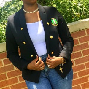 Blazer Negro Cruzado AKA para Mujer, Chaqueta Formal Inspirada en Hermandades, Elegante, Corte Entallado, Prenda Exterior Premium - Product Image 6