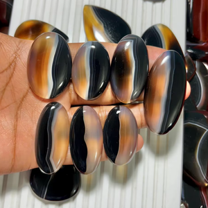 Piedras de Ágata Negra con Banda, Marca ASHU GEMS, Origen Rajasthan, Tamaño Libre, Precio al por Mayor para Fabricación de Joyería - Product Image 4