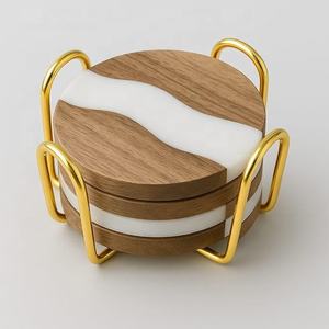 Sous-verre en bois naturel et résine, design classique unique et luxueux, boîte de présentation, support, tapis de service de 10 mm pour la maison, l'hôtel, la table de restaurant, vente en gros - Product Image 4