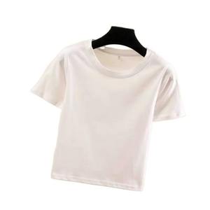 T-shirts courts pour femmes, coupe confortable, tissu doux, design court élégant pour l'été - Product Image 1