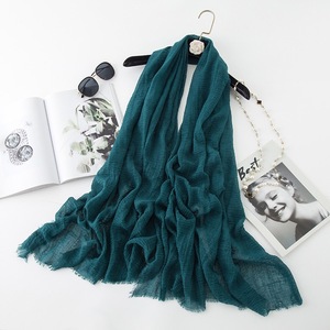 Pañuelos de Moda Islámica para Mujeres Musulmanas, Pañuelos Plisados de Color Sólido, Hijab de Algodón Arrugado para Mujeres - Product Image 5