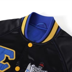 Chaqueta Bomber Negra Ombre de Satén Sigma Gamma Rho con Bordado Chenille, Ropa de Sororidad Griega para Mujer, Premium - Product Image 3