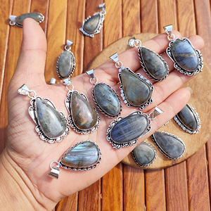 Pendentif en labradorite irisée, formes multiples, fait main, plaqué argent, laiton, bijoux en pierres précieuses, style bohème, unisexe, cadeau, DIY - Product Image 1