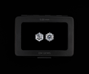 Pendientes de Diamantes de Laboratorio con Corte Hexagonal de 5.0 MM, Perforados con Láser, Venta al por Mayor, Diamantes de Laboratorio de Color Fantasía, Corte Antiguo Único - Product Image 1