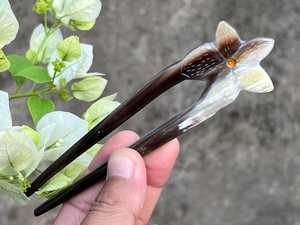 กิ๊บติดผมทำมือจากเขาควายคุณภาพพรีเมียม เป็นมิตรกับสิ่งแวดล้อม งานฝีมือพื้นบ้าน ราคาแข่งขัน งานฝีมือธรรมชาติ - Product Image 1