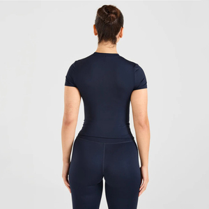 Camiseta de punto de manga corta para mujer con logo personalizado al por mayor, de color liso, ajuste ceñido, transpirable y que absorbe la humedad, top de moda. - Product Image 4
