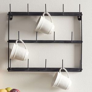 Porte-gobelets en fer moderne pour une cuisine contemporaine, améliorant le rangement des tasses avec un look industriel épuré - Product Image 1