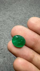 Émeraude naturelle de Zambie de 4,36 carats, taille ovale, pierre précieuse verte facettée pour bague, pendentif, collier, bijoux, vente en gros - Product Image 4