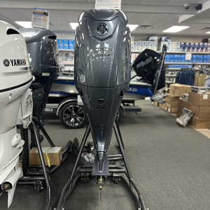 2025 Yama_ha F250XCB DEC 25in Shaft - Product Image 3