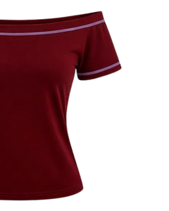 T-shirt femme rouge rubis à épaules dénudées avec bordure à rayures contrastées, manches courtes, coupe ajustée, haut décontracté d'été, fabricant OEM personnalisé - Product Image 2