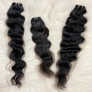 Extensiones de Cabello Humano Indio 100% Virgen, Sin Procesar, Doble Trama, Cutícula Alineada, Sedoso y Ondulado Natural - Product Image 2