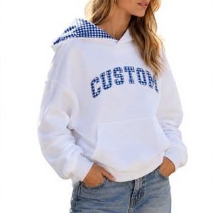 Sudadera blanca personalizada para mujer con estampado de cuadros azules, letras y bolsillo frontal, ropa informal de otoño - Product Image 1