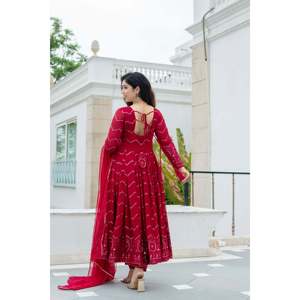 Ensemble de costume Anarkali pour femmes de créateurs, vêtements de soirée, avec broderie de fils et de paillettes - Product Image 5