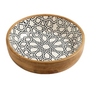 Cuenco de madera de mango hecho a mano, patrón geométrico negro, Plato decorativo para servir ensalada de frutas, utensilios de cocina de madera artesanales rústicos - Product Image 1
