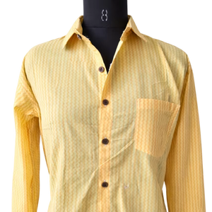 Camisa de algodón a rayas con estampado a mano |   Camisa Verde y Blanca con Botones |   Camisa Unisex Hecha a Mano por Artesanos |   Top de Moda Sostenible - Product Image 1