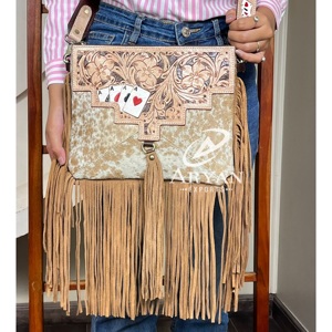 Sac bandoulière Western 2026 élégant en cuir de vachette fait main avec franges, motif cartes de poker, style cowgirl bohème - Product Image 1