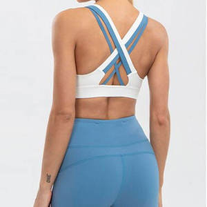 Conjunto de yoga para mujer con comodidad sin costuras y diseño elegante para yoga, gimnasio y uso casual relajado. - Product Image 6