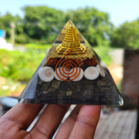 Pyramide d'orgone artisanale en pierre de cristal, pyramide en acrylique, décoration cadeau multi-pierres