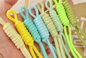 EL CLASICO OVERSEAS Llavero Multifuncional de Cuerda Trenzada con Clip Metálico Resistente, Porta Llaves Portátil para Llaves de Coche, Casa y Bolsos - Product Image 3