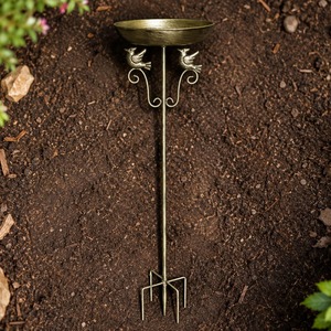 Mangeoire extérieure pour oiseaux en laiton moulé, double station d'eau et de nourriture, bain pour oiseaux sauvages avec support en laiton, pour patio - Product Image 5