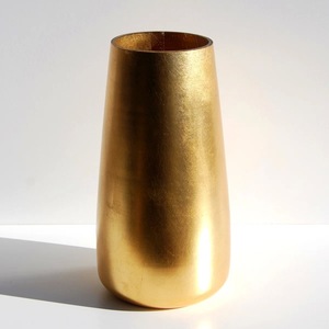 แจกันโลหะแบบมินิมอลสำหรับตกแต่งบ้าน ที่วางดอกไม้ทันสมัยสำหรับโต๊ะทำงานและห้องนั่งเล่น - Product Image 4