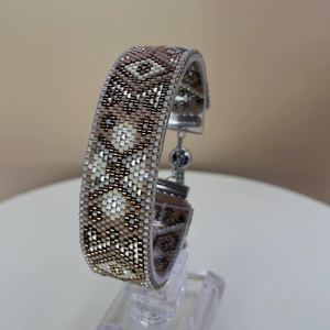 Pulsera de cuentas para uso diario, cómoda y ligera, estilo elegante, artículo de fábrica al por mayor. - Product Image 1