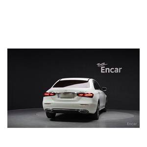 Mercedes-Benz Clase E E350 4MATIC Avantgarde 2022, 29,013 km, Automático, Volante a la Izquierda, Asientos de Cuero, Norma de Emisiones Euro V, Trasero - Product Image 4