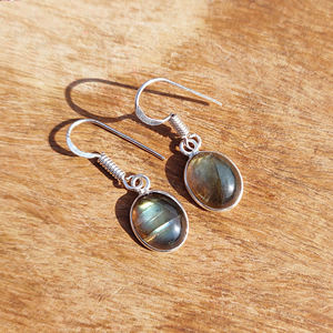 Boucles d'oreilles en pierres précieuses naturelles, bijoux énergétiques pour la méditation, le yoga, l'usage spirituel et personnel, disponibles au meilleur prix - Product Image 3