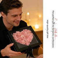 Boîte cadeau en PVC transparent de haute qualité, carrée et en forme de cœur, pour bouquet de roses préservées, emballage pour la Saint-Valentin