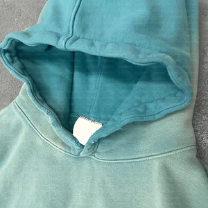 Sweat à capuche bleu zippé en molleton vierge, personnalisable, effet délavé vintage, épais, à épaules tombantes, coupe oversize, 80% coton 20% polyester - Product Image 5
