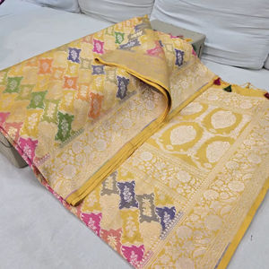 ผ้าไหมจาลลายบูตะมีนา รัน คัต - Product Image 1