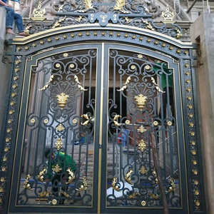 Portail moderne en fer forgé, portail d'entrée en métal sur mesure, portail décoratif en acier pour projets résidentiels, commerciaux et extérieurs - Product Image 1