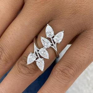 Anillo Abierto con Diamantes en Forma de Pera para Mujer, Oro Blanco de 14K, Anillo Elegante con Múltiples Piedras en Forma de Pera, Regalo de Compromiso o Aniversario - Product Image 3