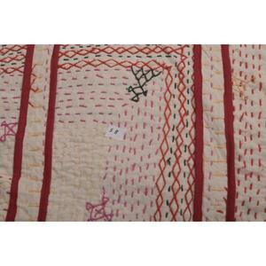Bolso de mano de algodón Kantha hecho a mano en India, bolso de hombro estilo bohemio para mujer, bolso de compras para el mercado. - Product Image 5