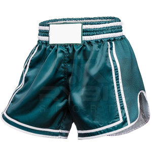 Shorts de Muay Thai fabriqués au Pakistan, prix bas, tissu haute densité, pour la salle de sport, fabriqués avec les meilleurs matériaux, en promotion. - Product Image 2