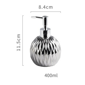 Distributeur de savon mural en acier inoxydable tendance, pompe à savon liquide moderne pour les mains - Product Image 4