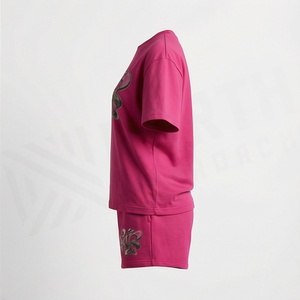 Ensemble 2 pièces pour femme en coton rose, t-shirt et short, avec imprimé lettres, col rond, coupe ample, décontracté, pour le printemps et l'été - Product Image 3